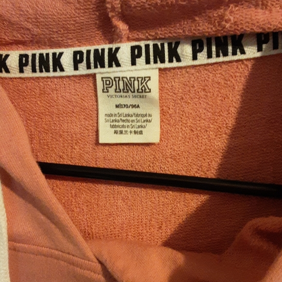 Pink hoodie - Picture 3 of 4
